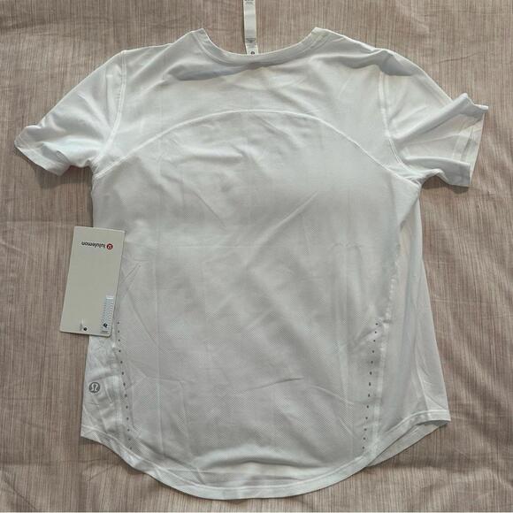 Lululemon Athletica High-Neck Run and Train Tee - Picture 4 of 4